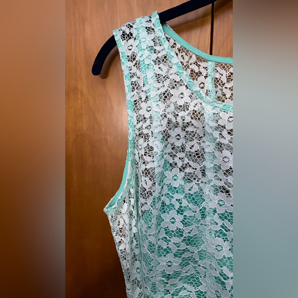 Leslie Fay, ombré, Lacey floral dress. Like new! - Picture 5 of 10